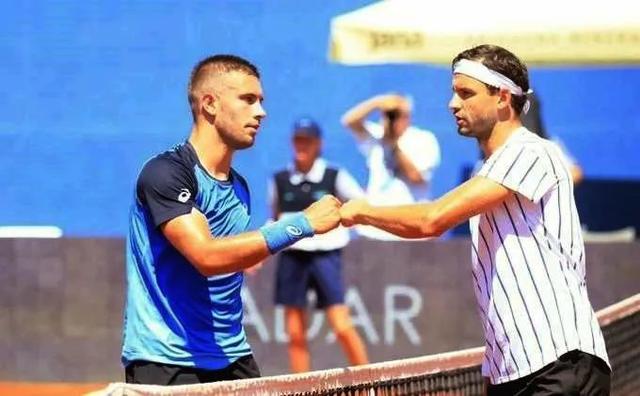 了全场的激 了全场的激